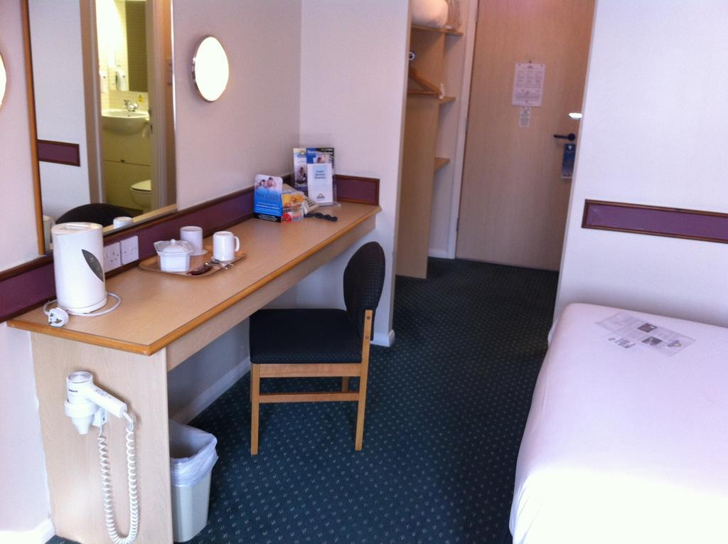 Days Inn Hotel Bradford - Leeds Brighouse Rum bild